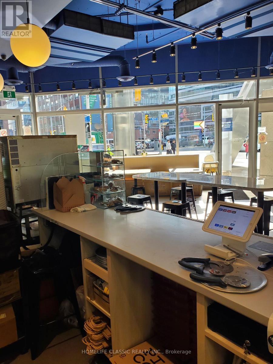 160 Bloor Street E, Toronto, Ontario  M4W 0A2 - Photo 7 - C12477346