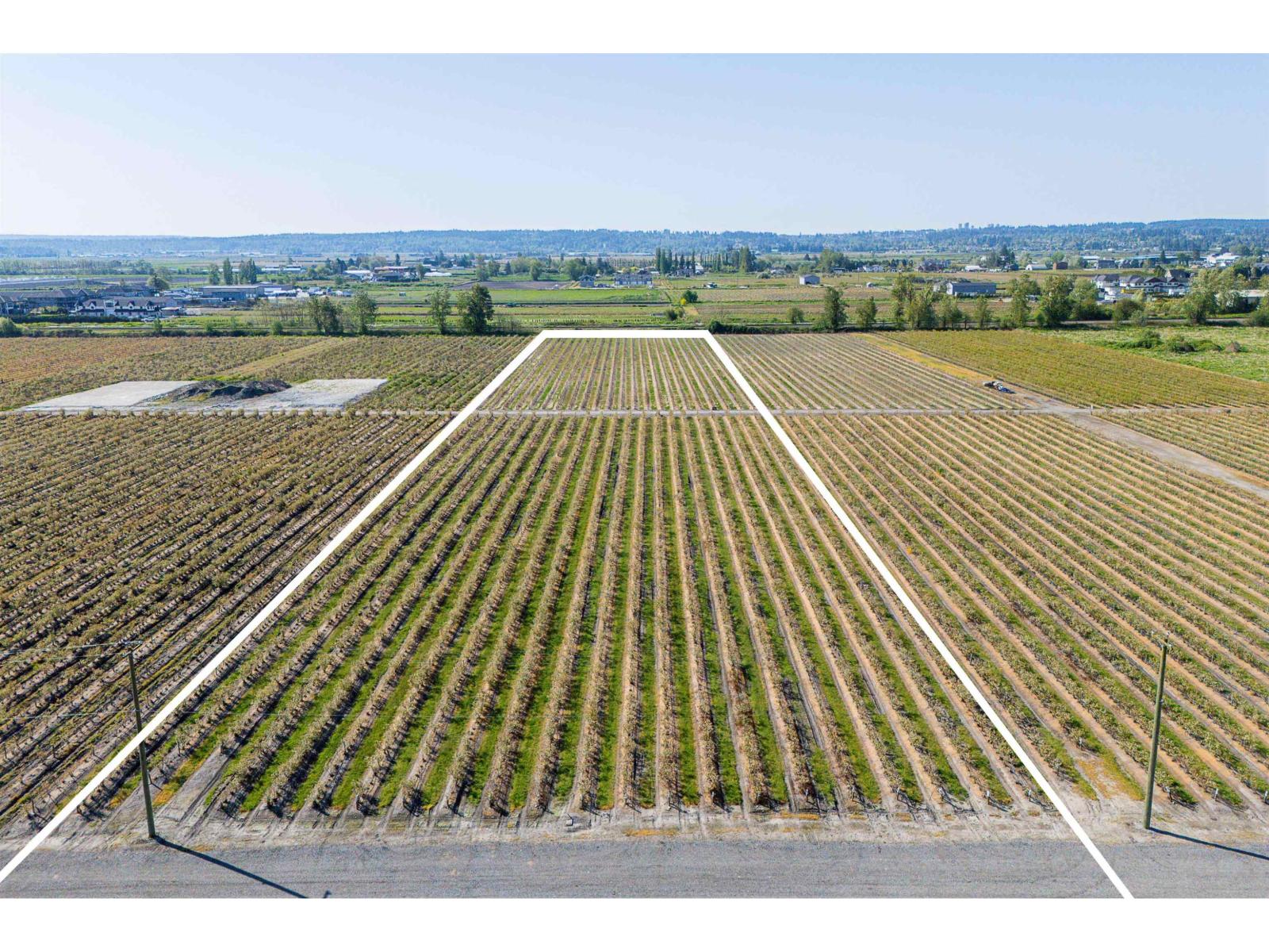 16623 COLEBROOK ROAD, Surrey, British Columbia