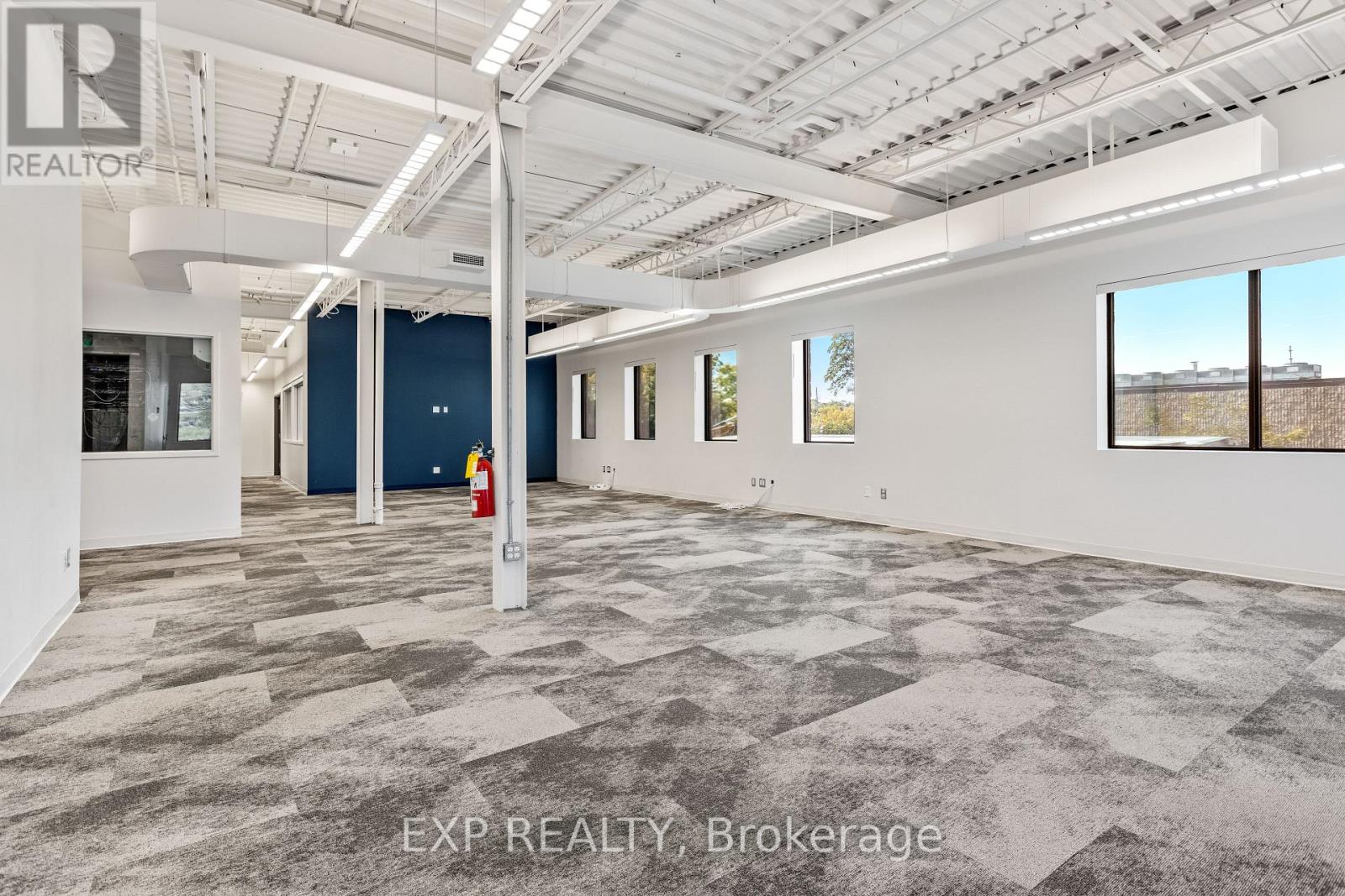 201+202 - 1600 Laperriere Avenue, Ottawa, Ontario K1Z 8P5 - Photo 11 - X12553138