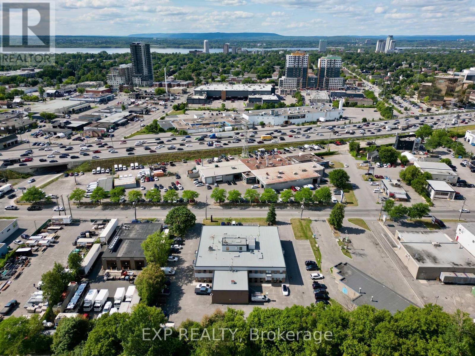 201+202 - 1600 Laperriere Avenue, Ottawa, Ontario K1Z 8P5 - Photo 3 - X12553138