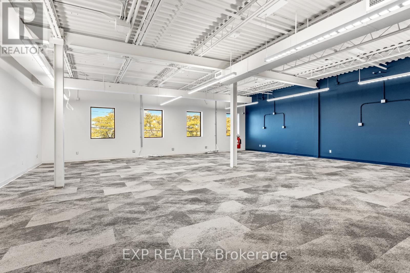 202 - 1600 Laperriere Avenue, Ottawa, Ontario K1Z 8P5 - Photo 11 - X12553148