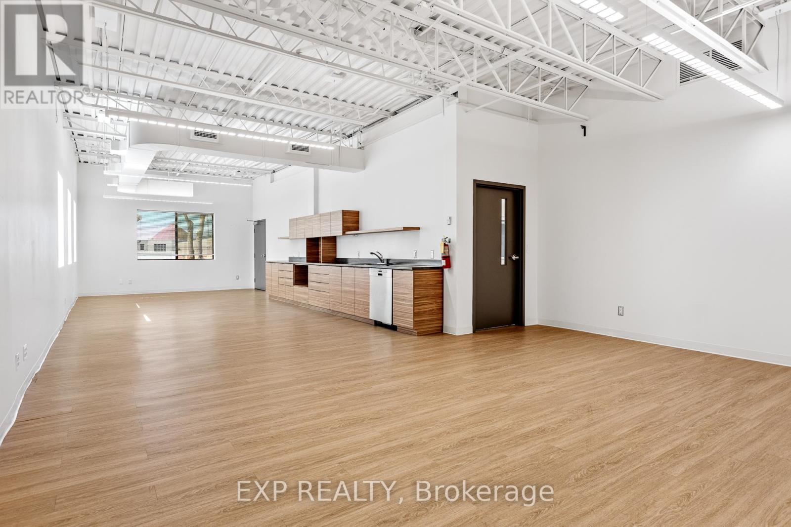 102+201+202 - 1600 Laperriere Avenue, Ottawa, Ontario K1Z 8P5 - Photo 13 - X12553156