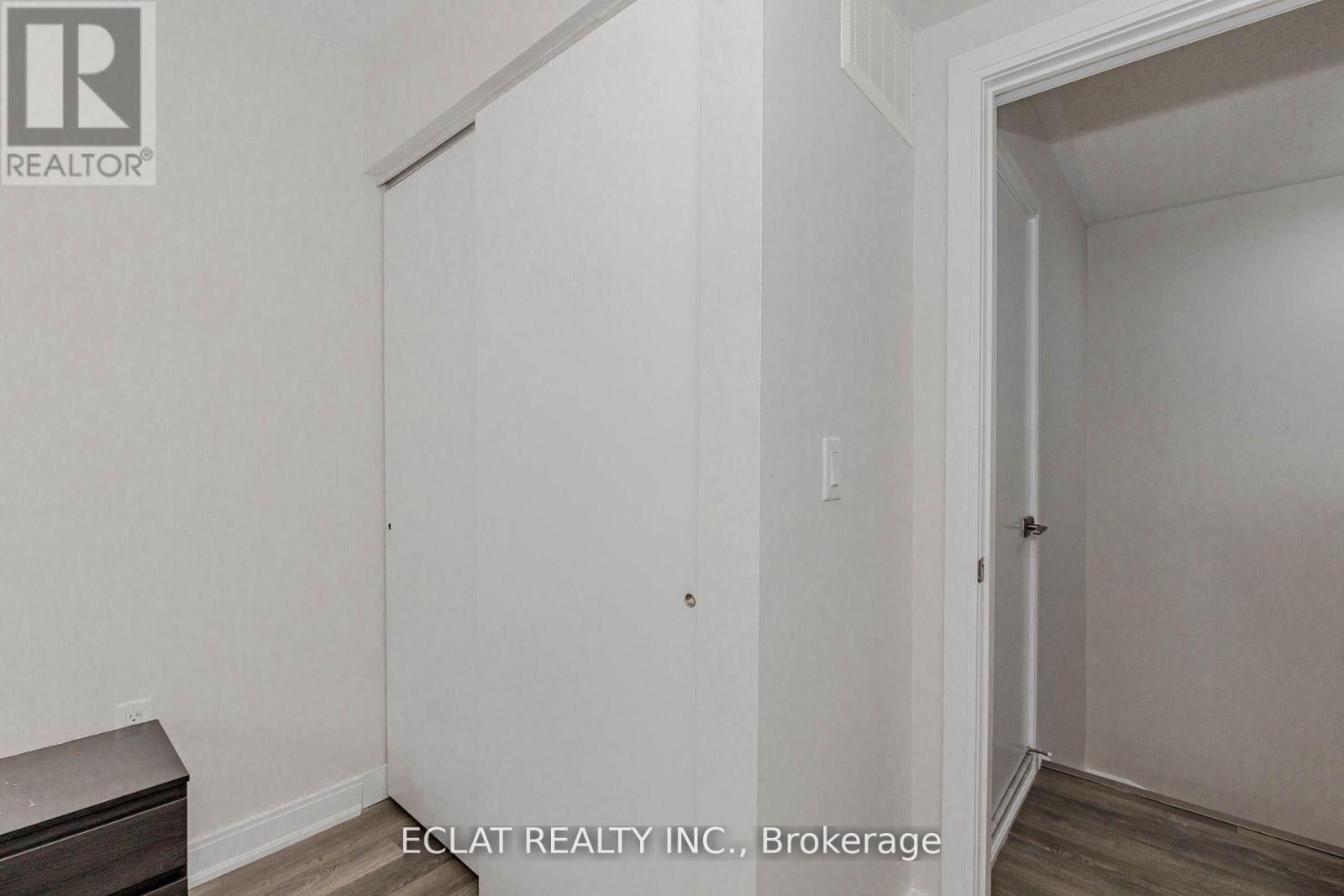 100 - 100 Dufay Road, Brampton, Ontario  L7A 4S3 - Photo 14 - W12552986