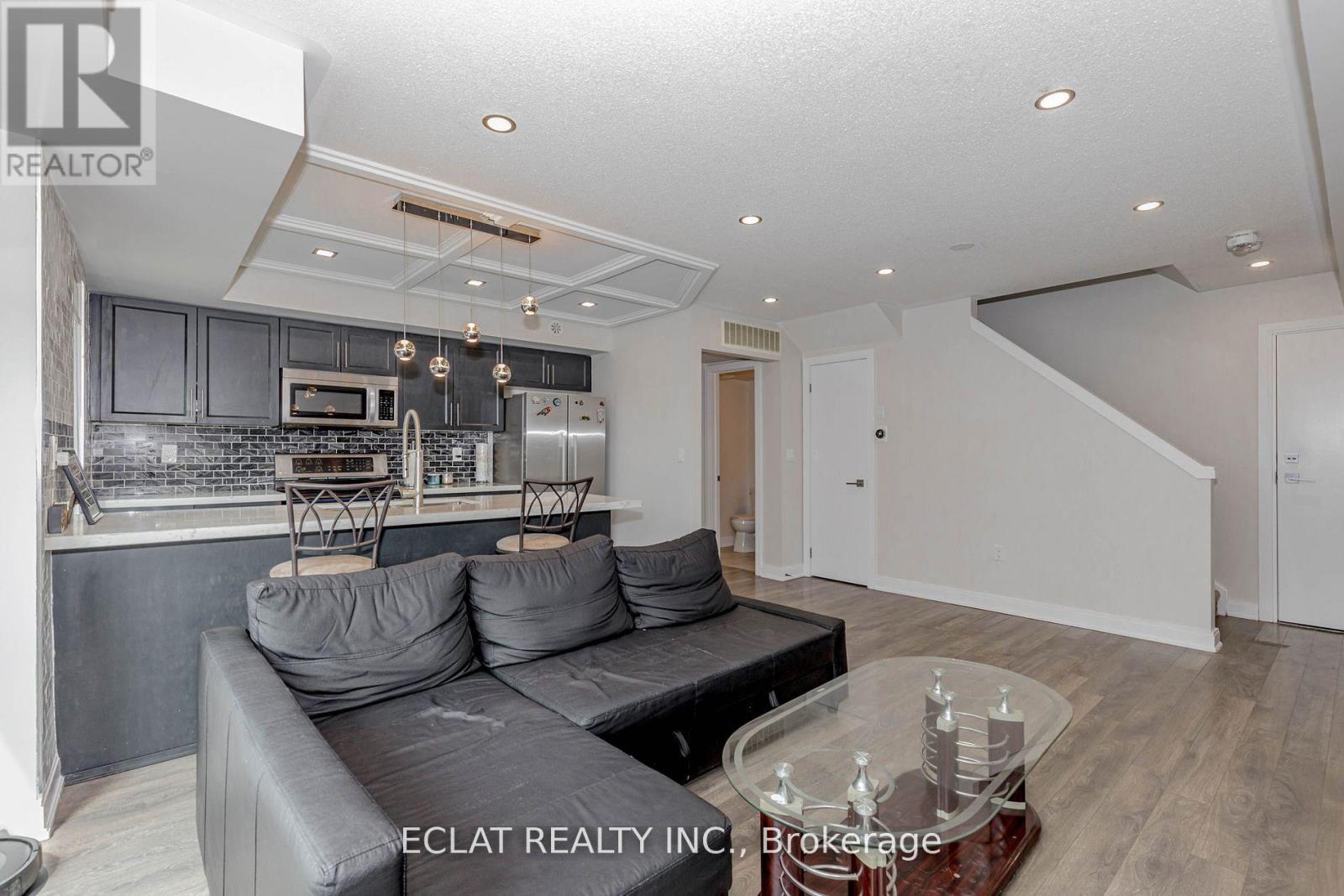 100 - 100 Dufay Road, Brampton, Ontario  L7A 4S3 - Photo 4 - W12552986