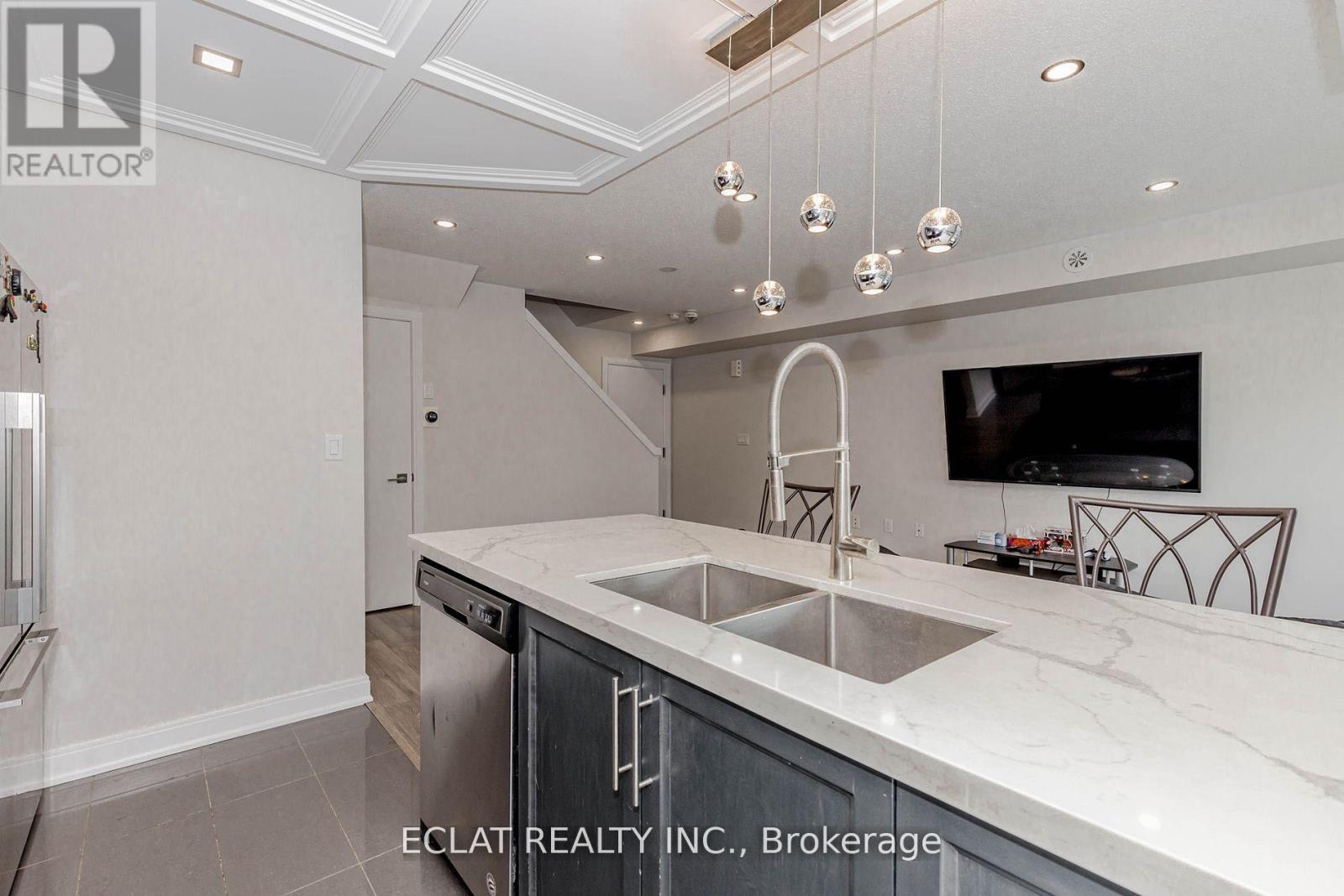 100 - 100 Dufay Road, Brampton, Ontario  L7A 4S3 - Photo 7 - W12552986