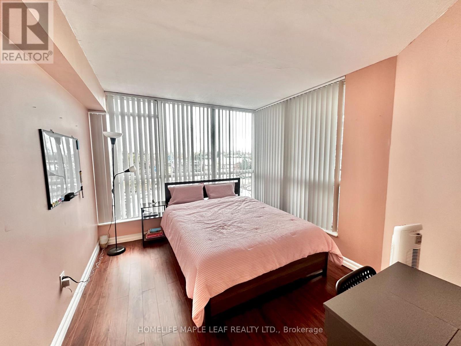510 - 3 Rowntree Road, Toronto, Ontario  M9V 5G8 - Photo 13 - W12553006