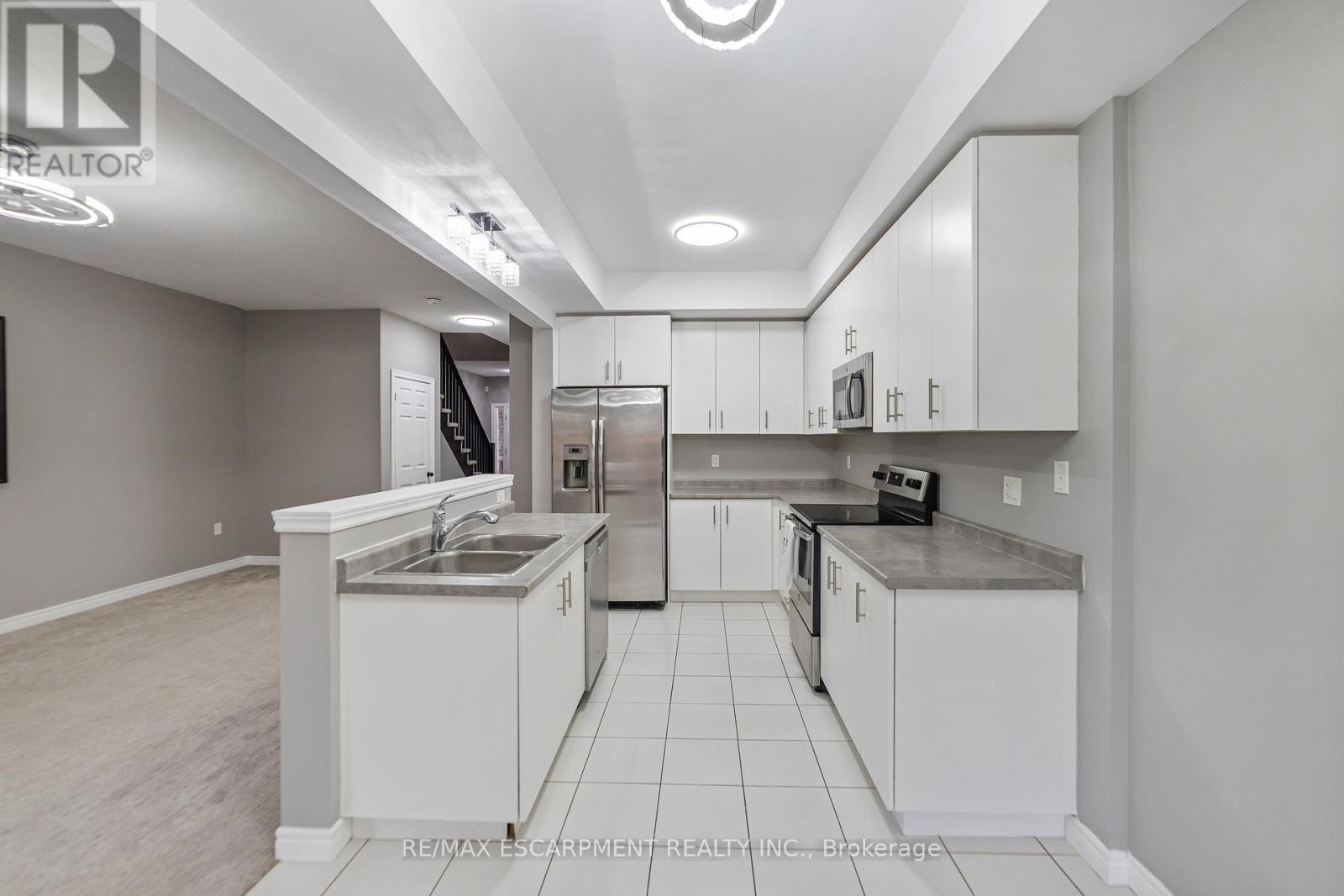 17 Dennis Drive, West Lincoln, Ontario  L0R 2A0 - Photo 14 - X12553022