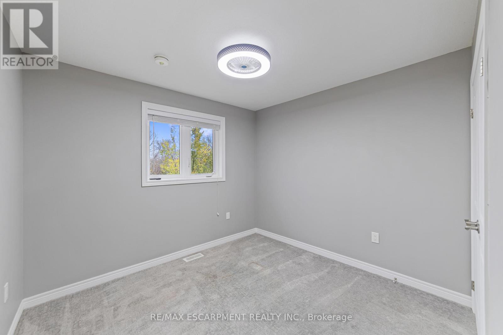 17 Dennis Drive, West Lincoln, Ontario  L0R 2A0 - Photo 26 - X12553022