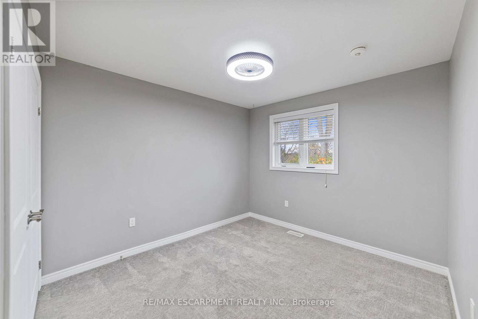 17 Dennis Drive, West Lincoln, Ontario  L0R 2A0 - Photo 27 - X12553022