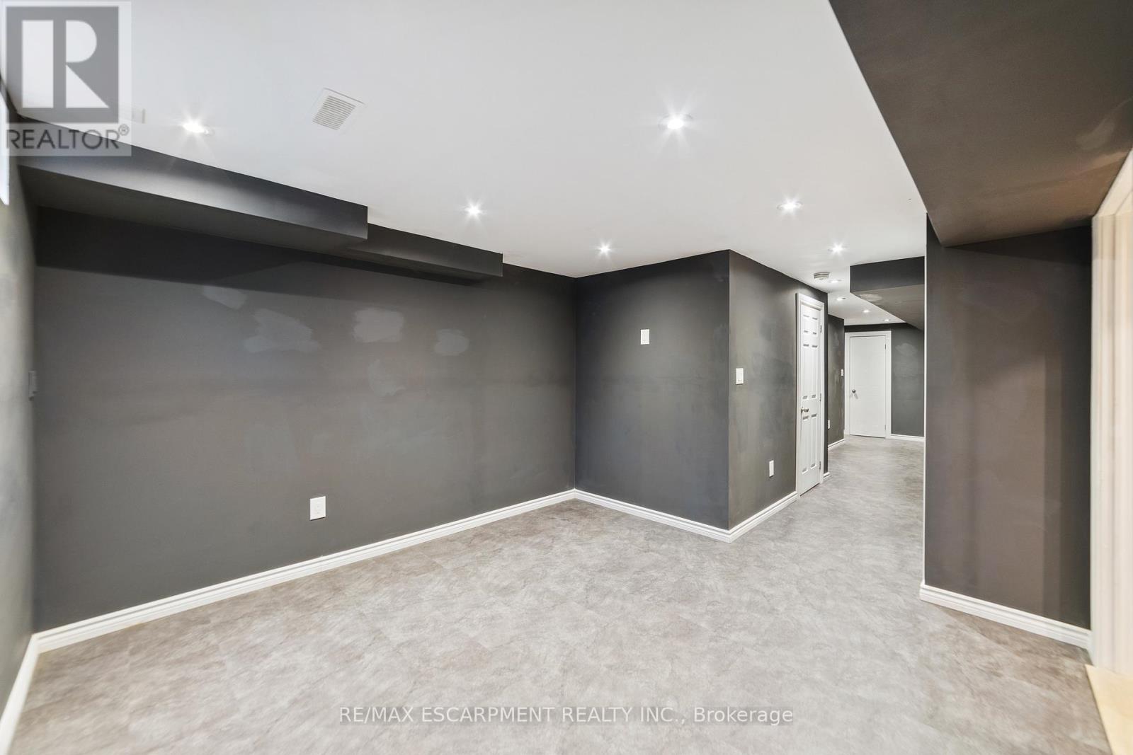 17 Dennis Drive, West Lincoln, Ontario  L0R 2A0 - Photo 32 - X12553022