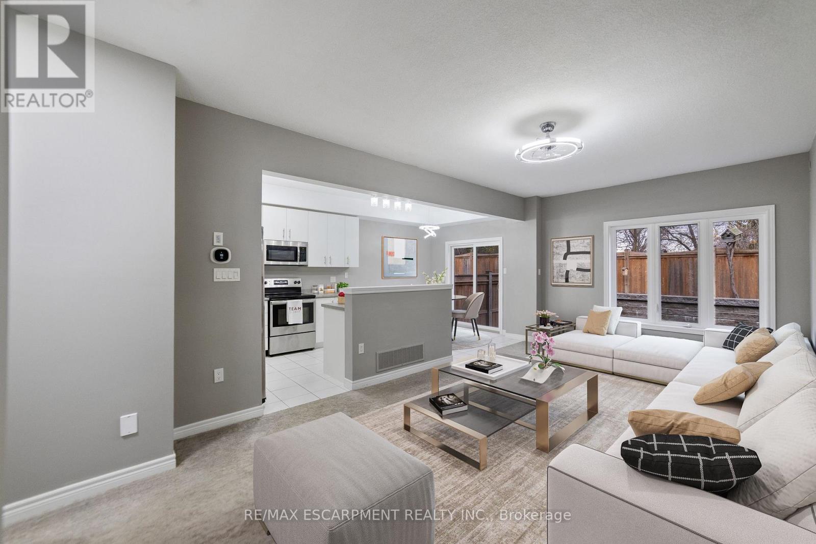 17 Dennis Drive, West Lincoln, Ontario  L0R 2A0 - Photo 8 - X12553022