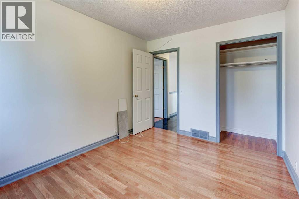 414 Mt Cornwall Circle Se, Calgary, Alberta  T2Z 2J6 - Photo 24 - A2269545