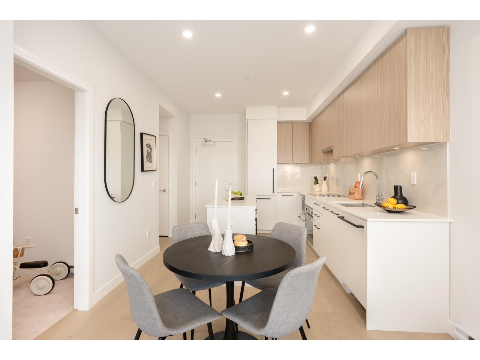 303 5398 207 Street, Langley, British Columbia  V3A 2E6 - Photo 5 - R3067629