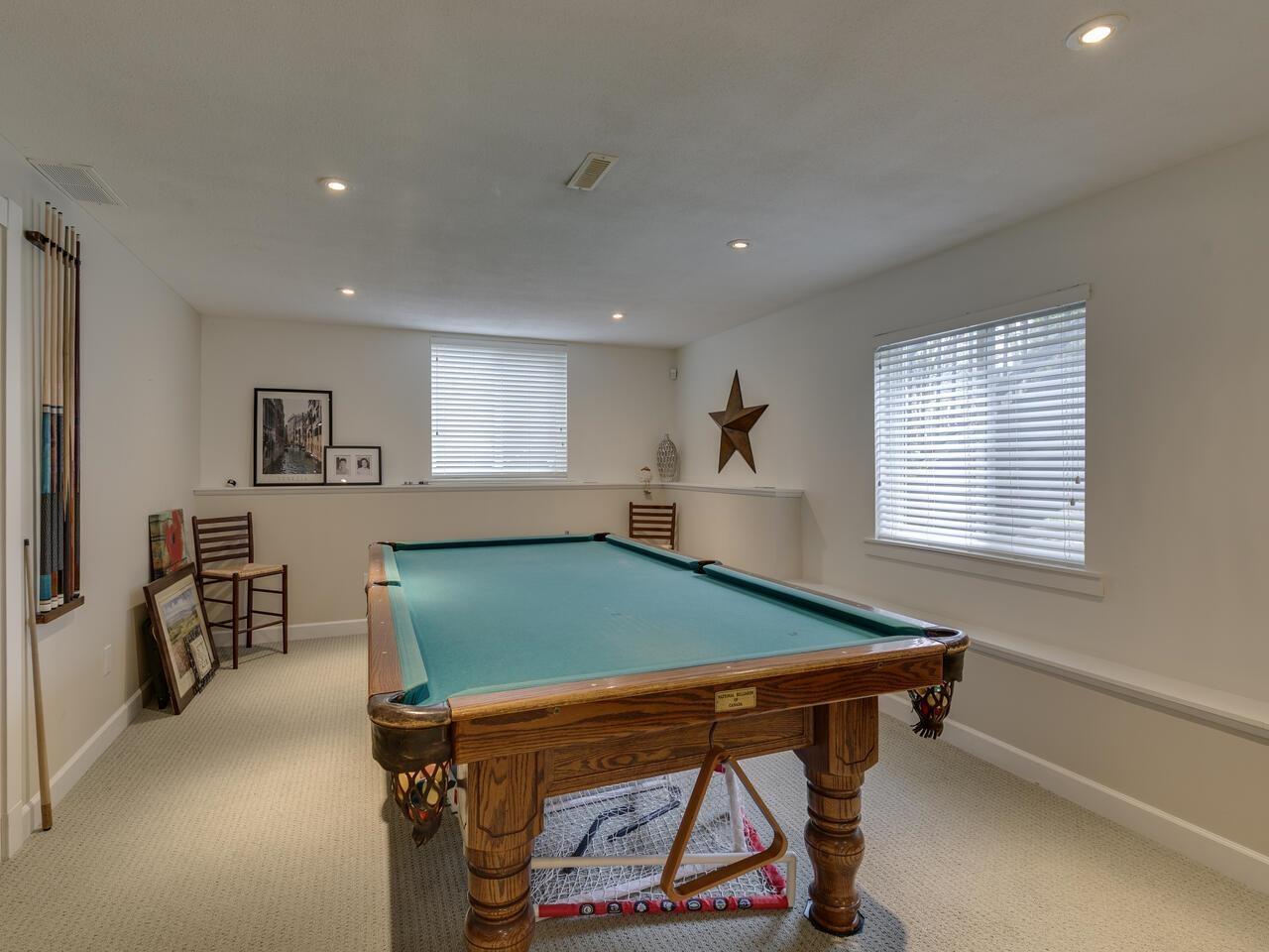 8060 Melburn Drive, Mission, British Columbia  V2V 7B6 - Photo 35 - R3063417