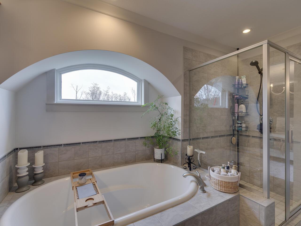 8060 Melburn Drive, Mission, British Columbia  V2V 7B6 - Photo 25 - R3063417