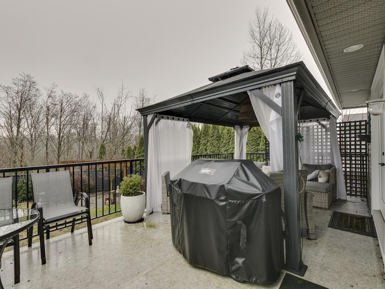 8060 Melburn Drive, Mission, British Columbia  V2V 7B6 - Photo 36 - R3063417