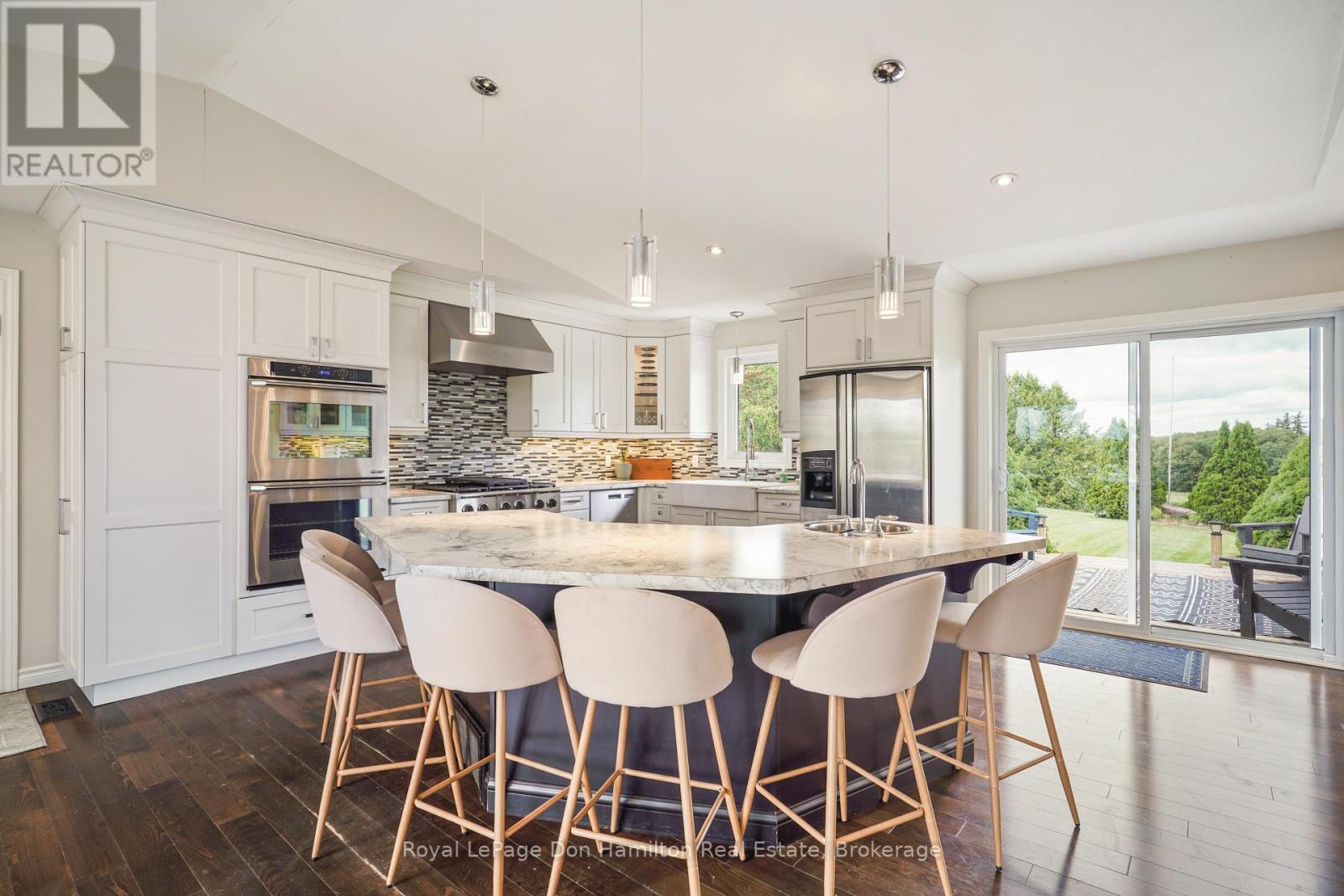 1009 Queen Street, Howick, Ontario  N0G 2X0 - Photo 10 - X12553132