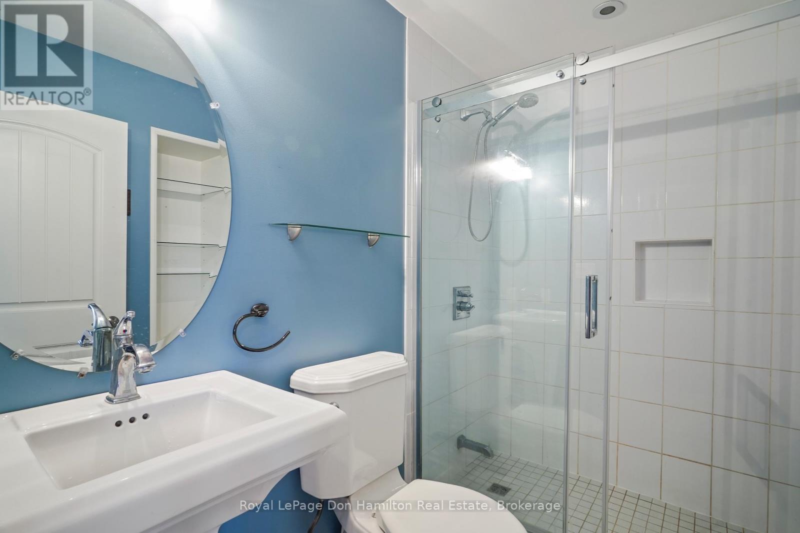 1009 Queen Street, Howick, Ontario  N0G 2X0 - Photo 24 - X12553132