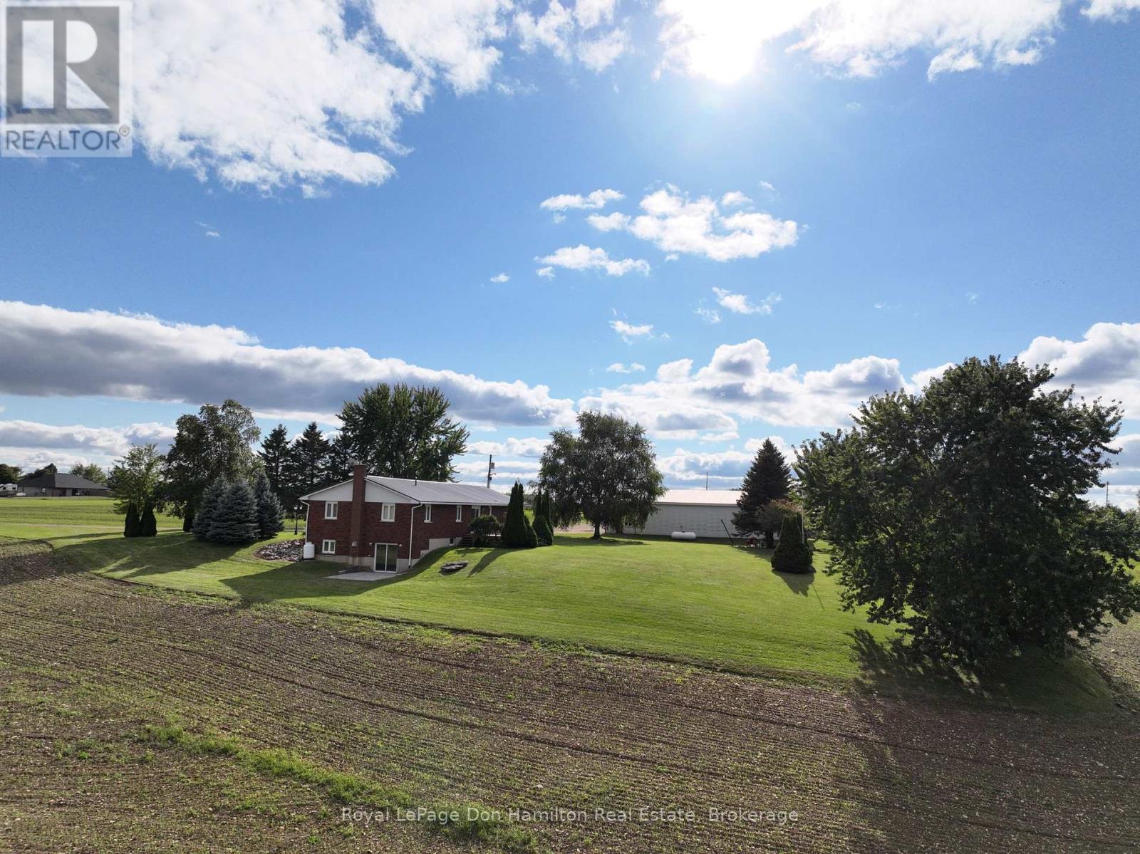 1009 Queen Street, Howick, Ontario  N0G 2X0 - Photo 41 - X12553132