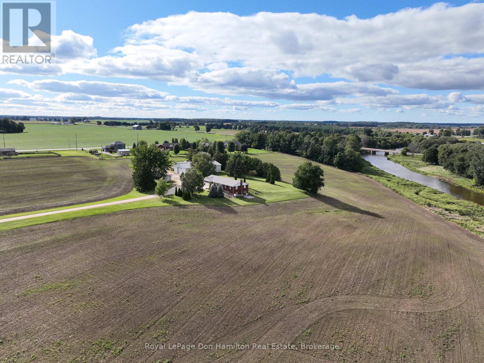 1009 Queen Street, Howick, Ontario  N0G 2X0 - Photo 44 - X12553132