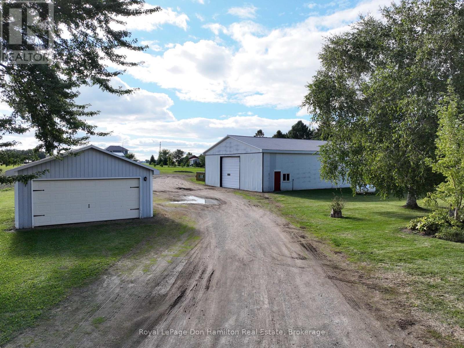 1009 Queen Street, Howick, Ontario  N0G 2X0 - Photo 45 - X12553132