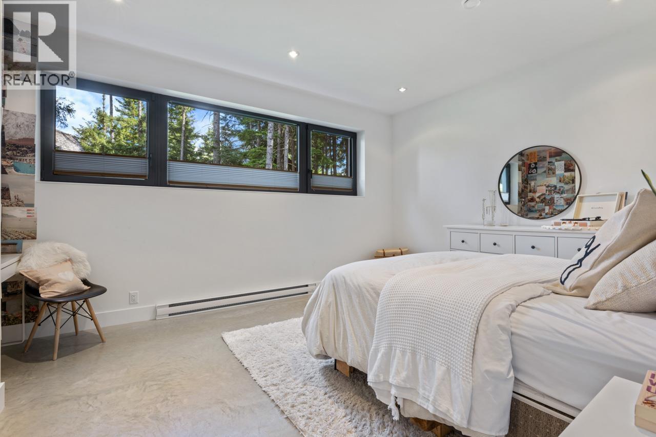 8328 Needles Drive, Whistler, British Columbia  V8E 0G1 - Photo 27 - R3065597