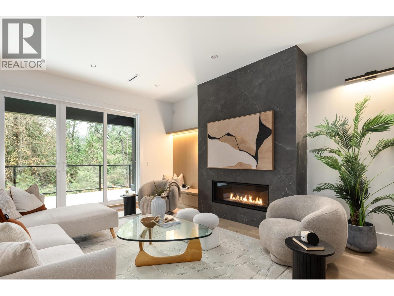 1419 Pipeline Place, Coquitlam, British Columbia  V3E 0V4 - Photo 4 - R3068030