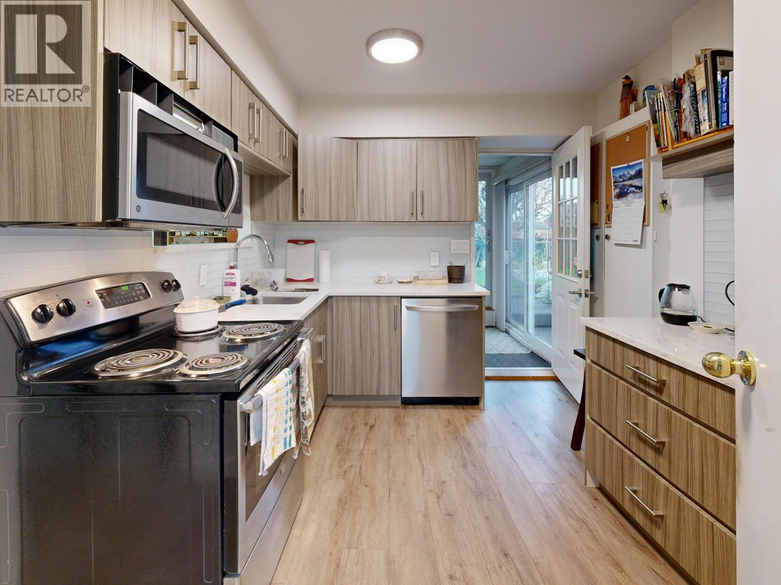 3554 Haida Drive, Vancouver, British Columbia  V5M 3Z4 - Photo 4 - R3066409