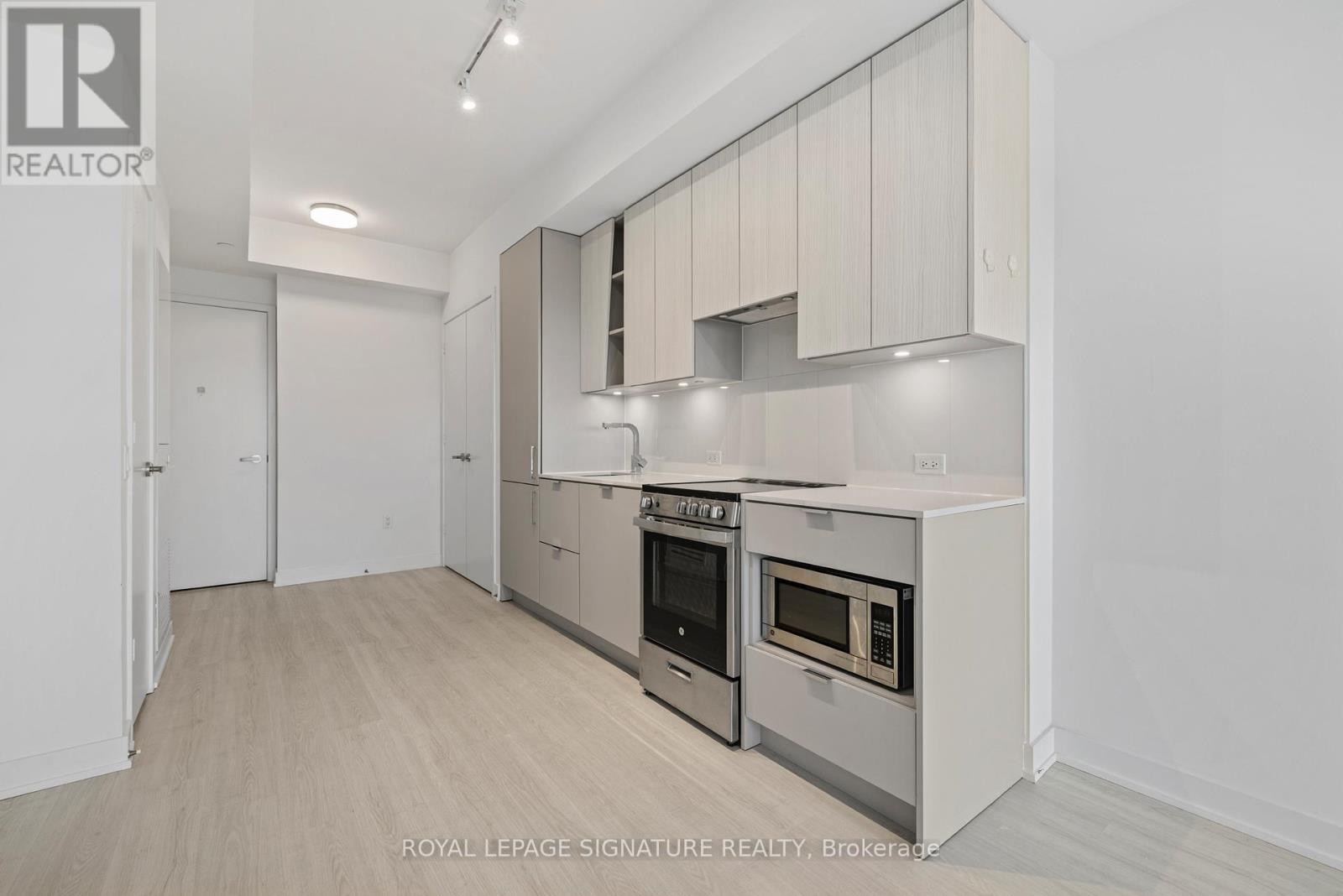 2105 - 3883 Quartz Road, Mississauga, Ontario  L5B 4M6 - Photo 8 - W12466501