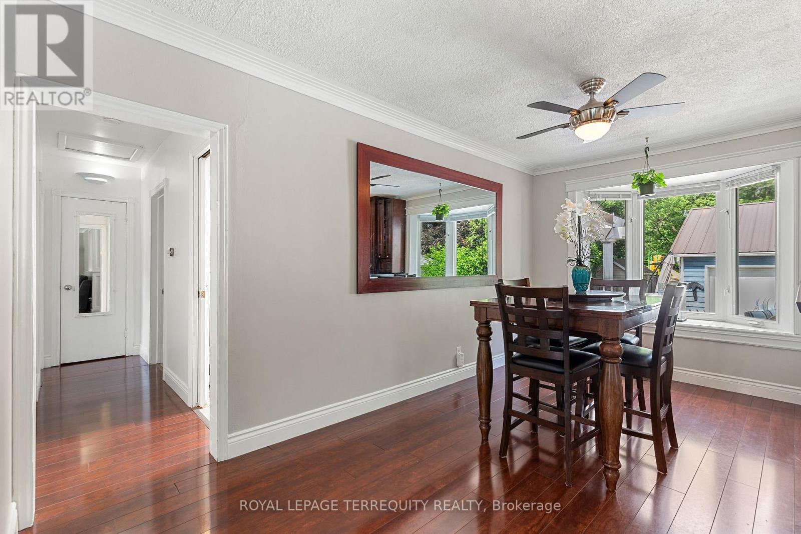 353 Kingsleigh Court, Milton, Ontario  L9T 1X6 - Photo 12 - W12393760