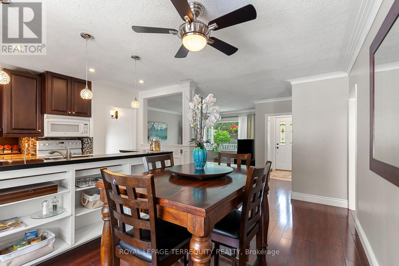 353 Kingsleigh Court, Milton, Ontario  L9T 1X6 - Photo 13 - W12393760