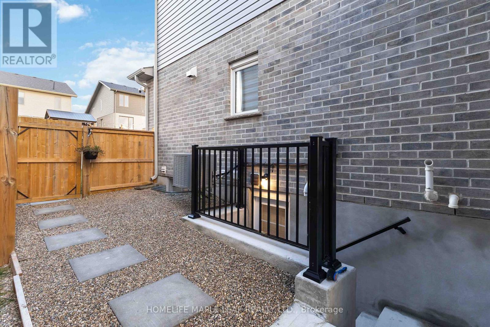 1576 Dylan Street, London East, Ontario  N5V 0B9 - Photo 22 - X12552910