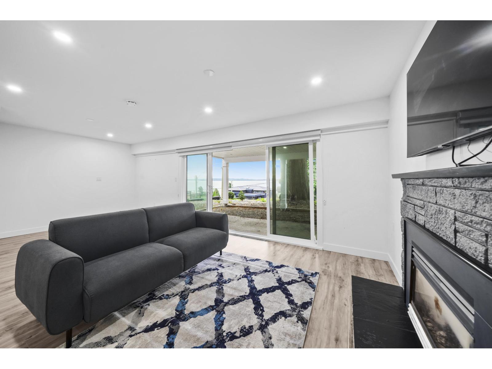 13179 Marine Drive, Surrey, British Columbia  V4A 1E6 - Photo 28 - R3068065