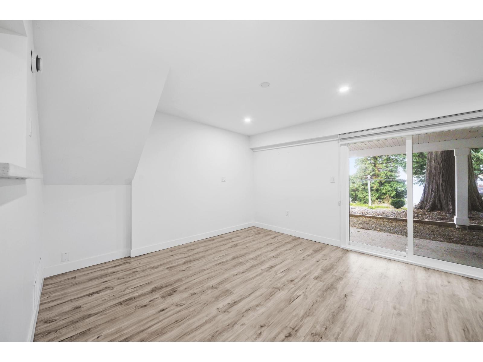 13179 Marine Drive, Surrey, British Columbia  V4A 1E6 - Photo 29 - R3068065