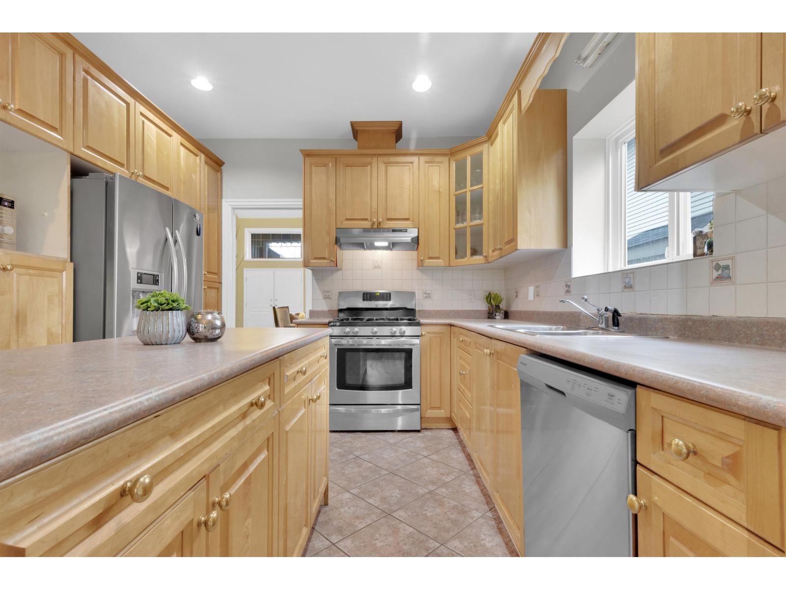 16896 84 Avenue, Surrey, British Columbia V4N 4V3 - Photo 10 - R3068001