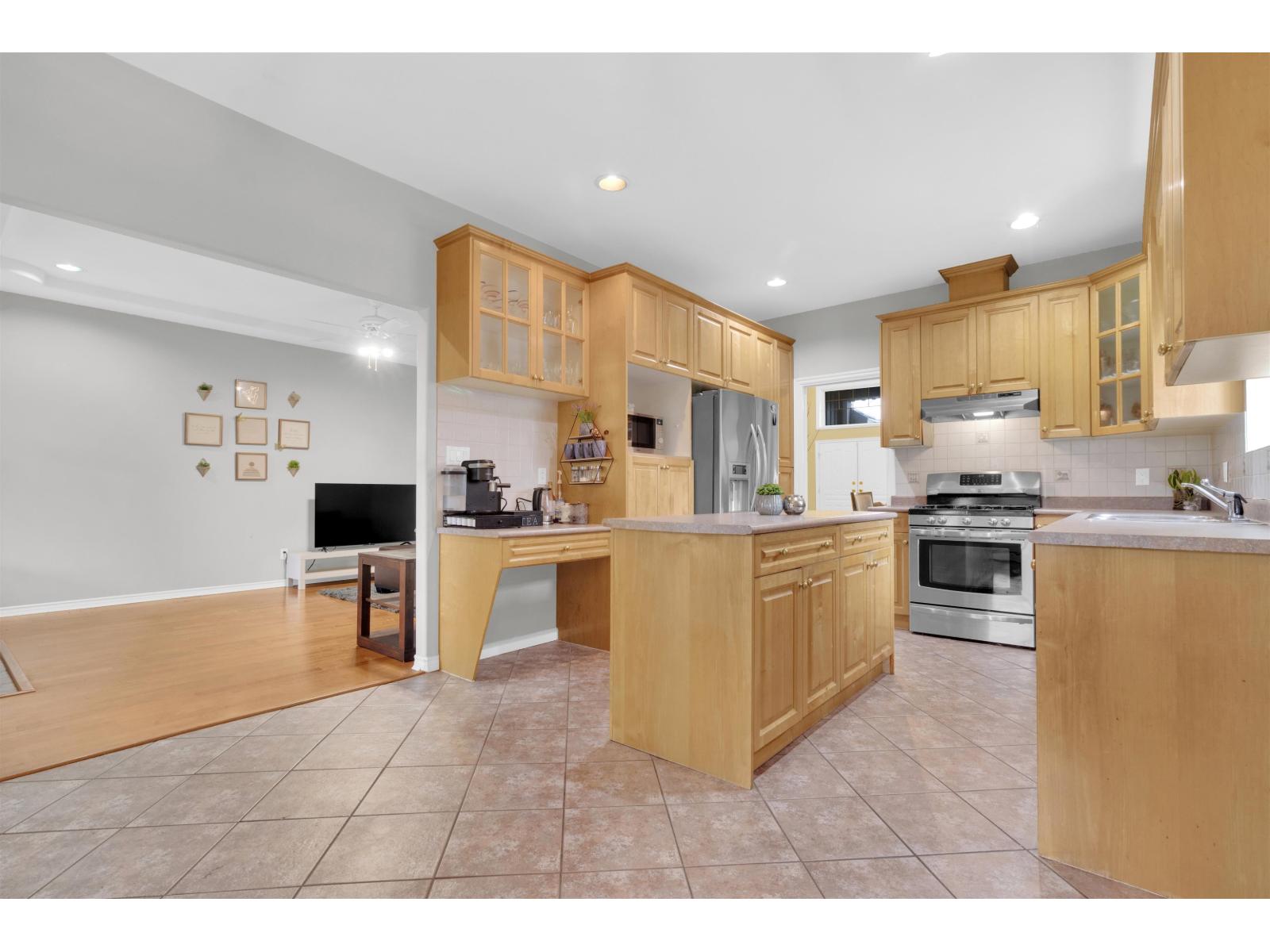 16896 84 Avenue, Surrey, British Columbia V4N 4V3 - Photo 11 - R3068001