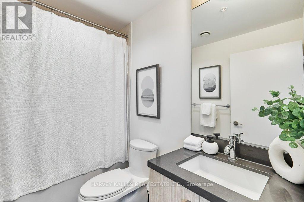 N204 - 120 Bayview Avenue, Toronto, Ontario M5A 0G4 - Photo 11 - C12553052