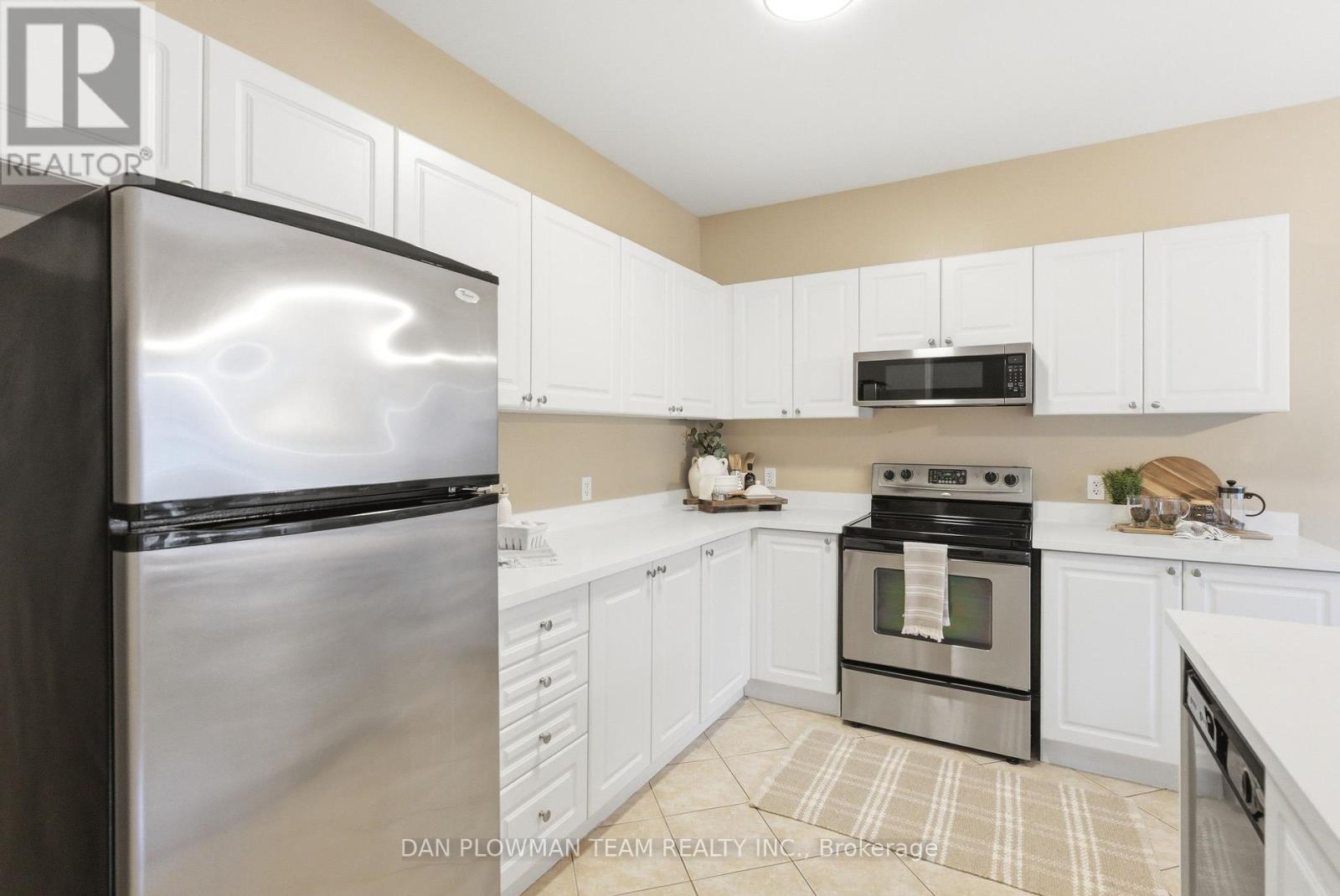 4 Boyd Crescent, Ajax, Ontario  L1Z 1Y2 - Photo 10 - E12553050