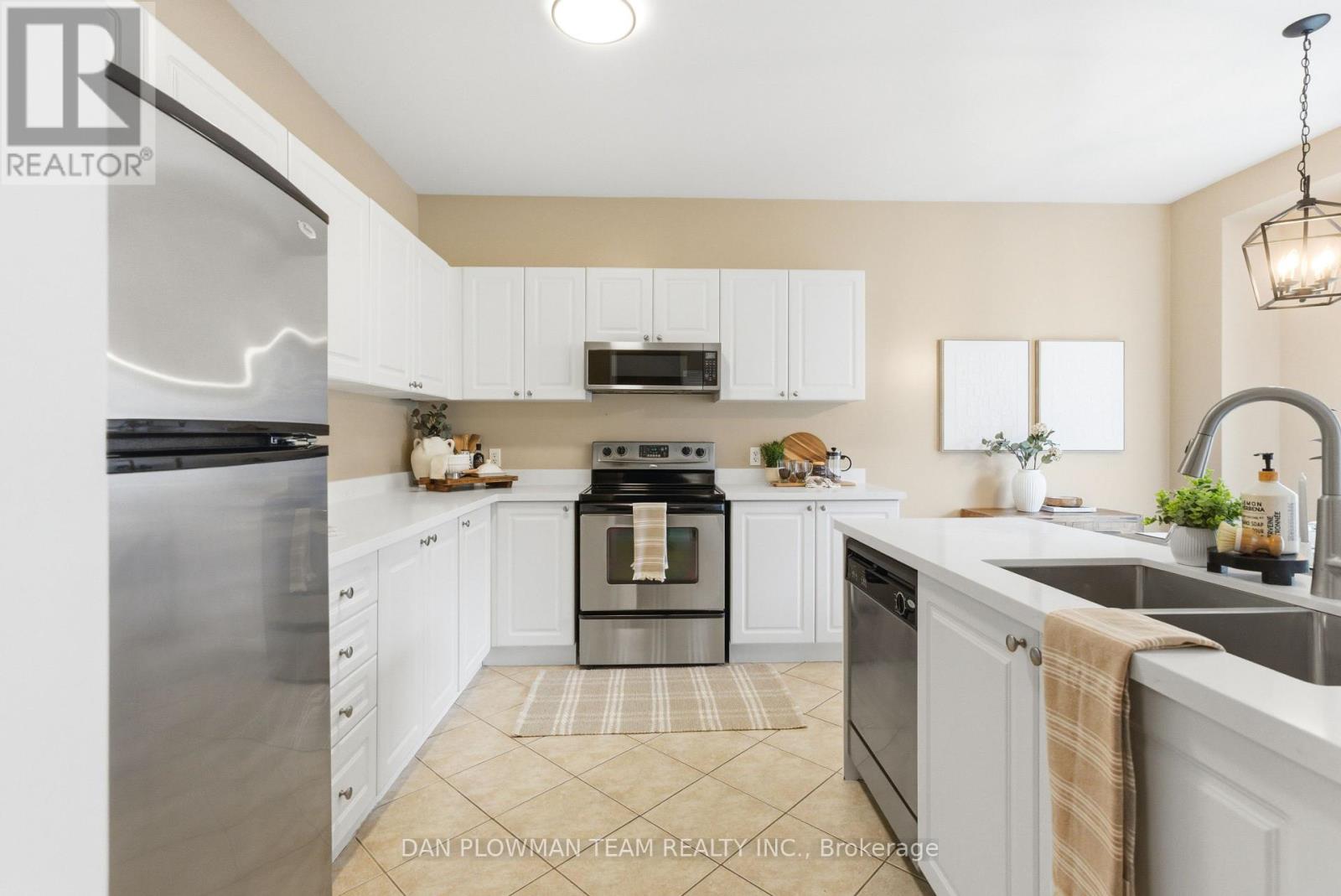 4 Boyd Crescent, Ajax, Ontario  L1Z 1Y2 - Photo 11 - E12553050