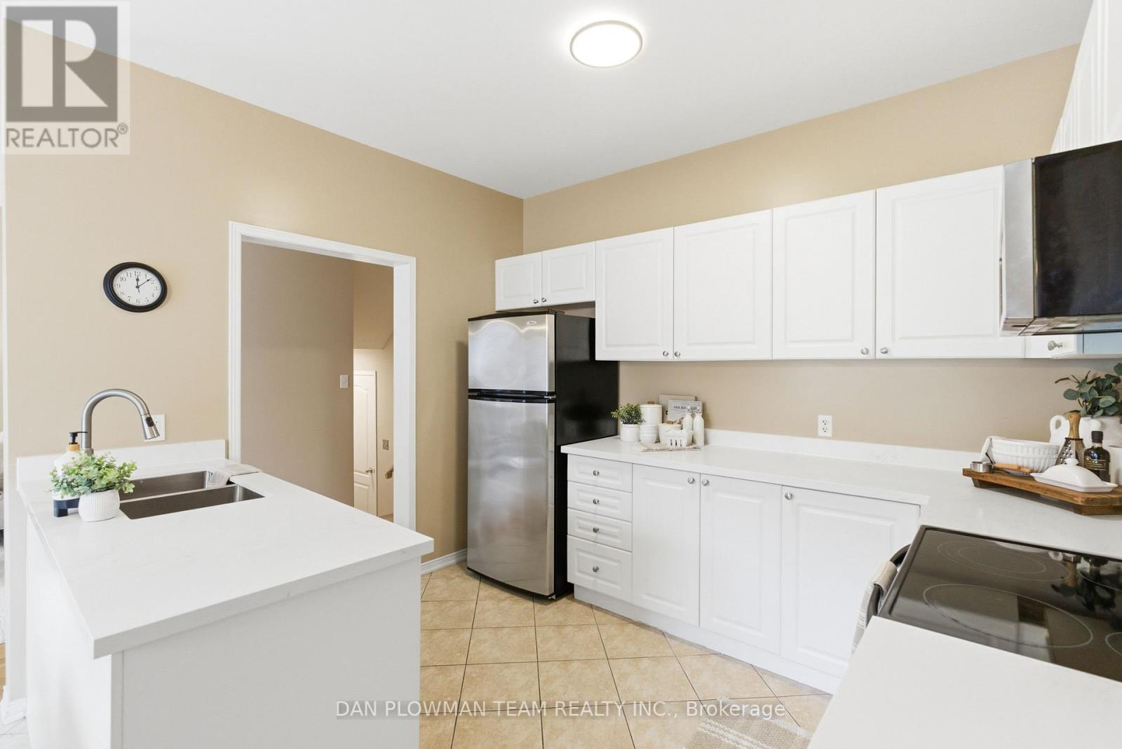 4 Boyd Crescent, Ajax, Ontario  L1Z 1Y2 - Photo 12 - E12553050