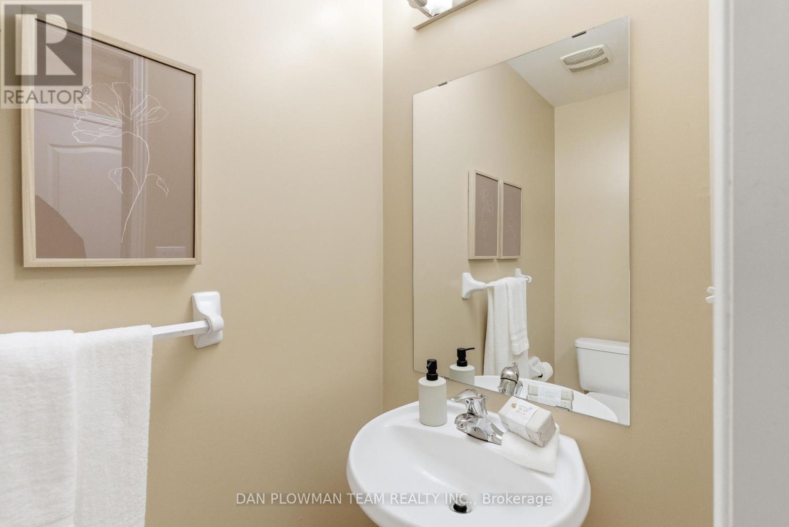 4 Boyd Crescent, Ajax, Ontario  L1Z 1Y2 - Photo 19 - E12553050