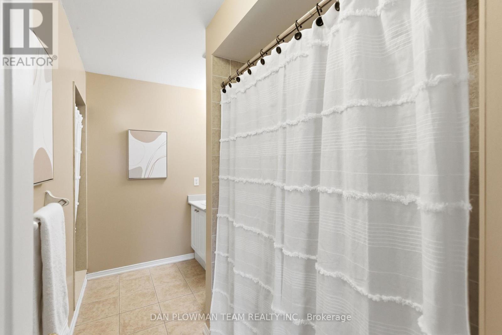 4 Boyd Crescent, Ajax, Ontario  L1Z 1Y2 - Photo 23 - E12553050