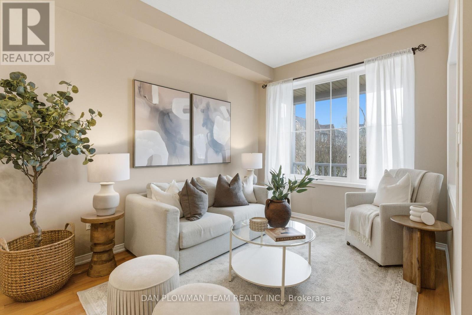 4 Boyd Crescent, Ajax, Ontario  L1Z 1Y2 - Photo 5 - E12553050