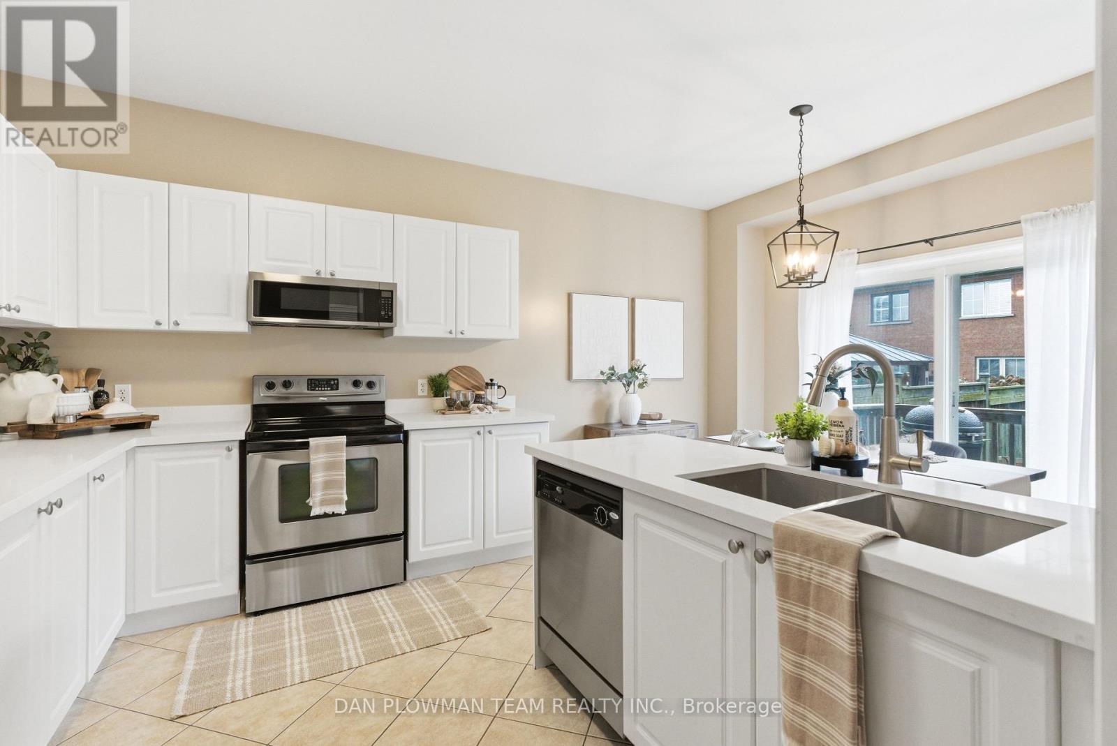 4 Boyd Crescent, Ajax, Ontario  L1Z 1Y2 - Photo 9 - E12553050