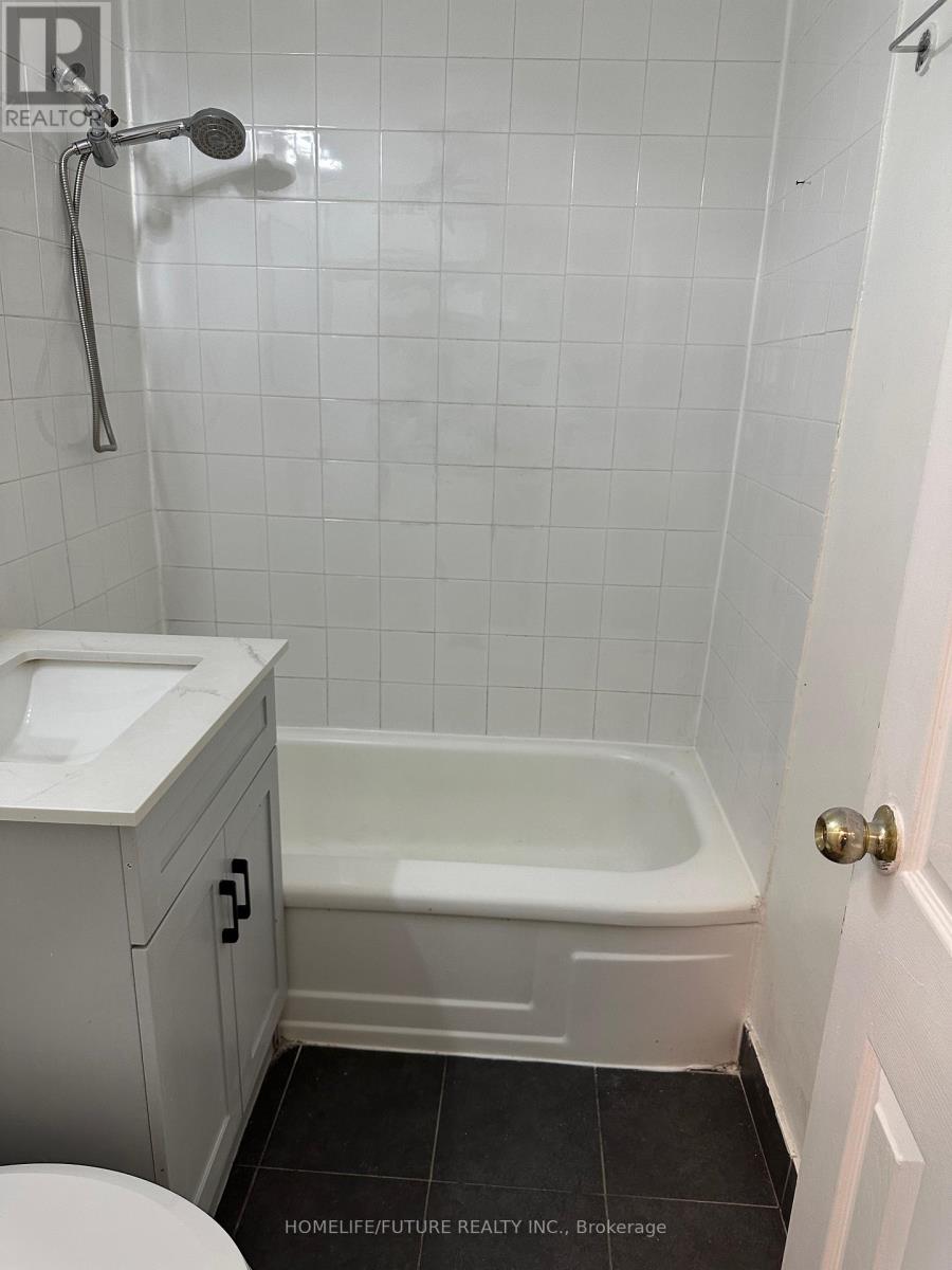 203 - 915 Midland Avenue, Toronto, Ontario  M1K 4G1 - Photo 18 - E12553086