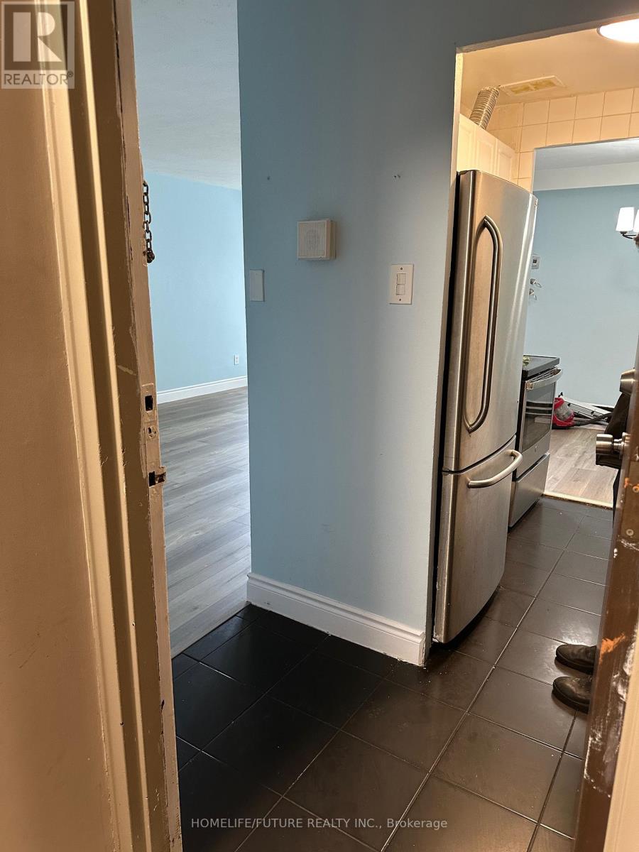 203 - 915 Midland Avenue, Toronto, Ontario  M1K 4G1 - Photo 2 - E12553086