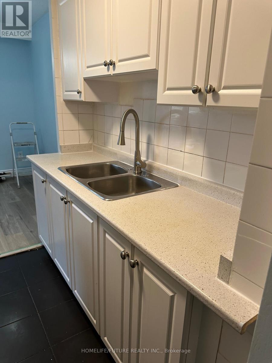 203 - 915 Midland Avenue, Toronto, Ontario  M1K 4G1 - Photo 7 - E12553086