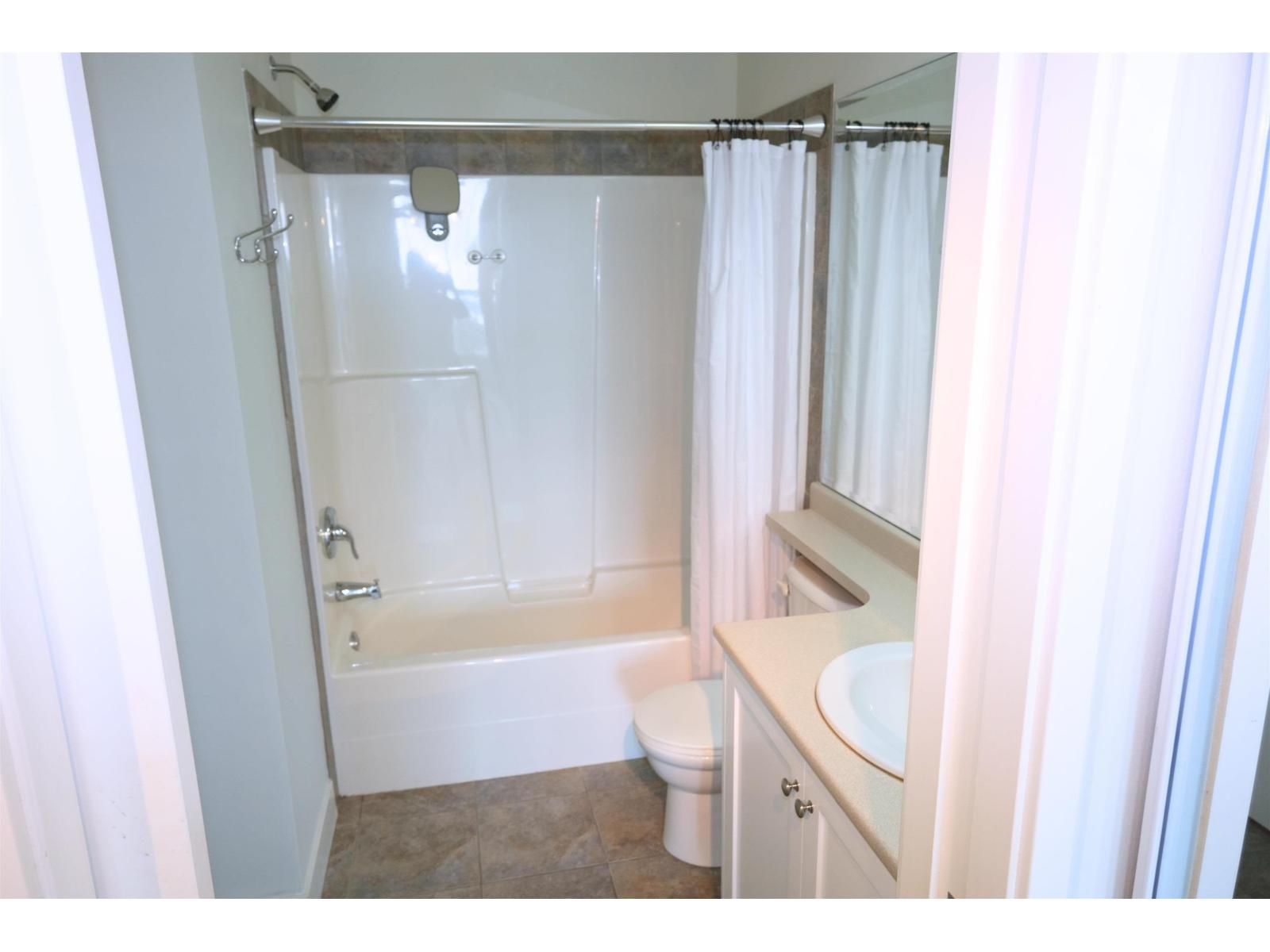 409 17712 57a Avenue, Surrey, British Columbia  V3S 1J1 - Photo 23 - R3067935