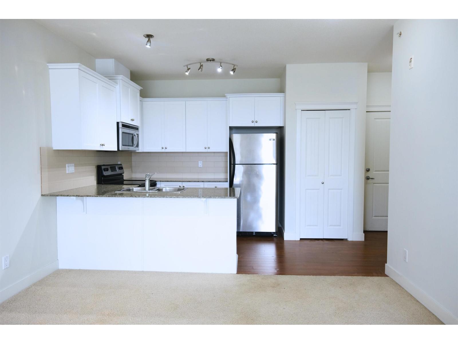 409 17712 57a Avenue, Surrey, British Columbia  V3S 1J1 - Photo 7 - R3067935