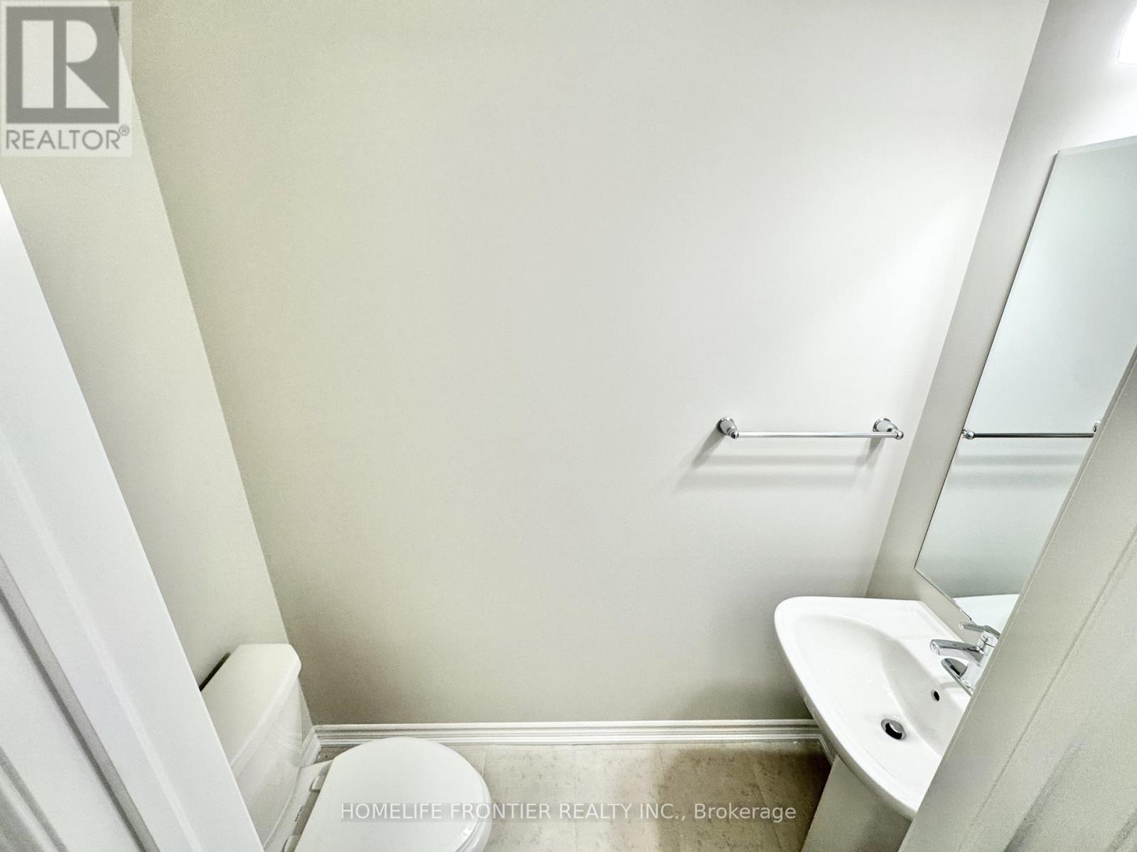 48 Gretzky Avenue, Barrie, Ontario  L9J 0B7 - Photo 11 - S12553048